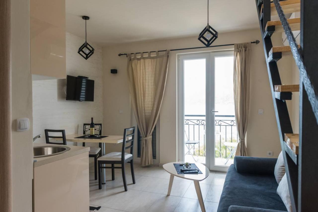 " Tiamat " Apartmani Tivat Exterior photo