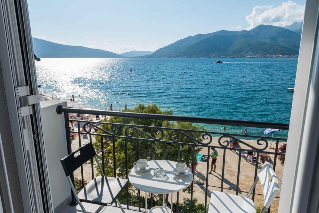 " Tiamat " Apartmani Tivat Exterior photo